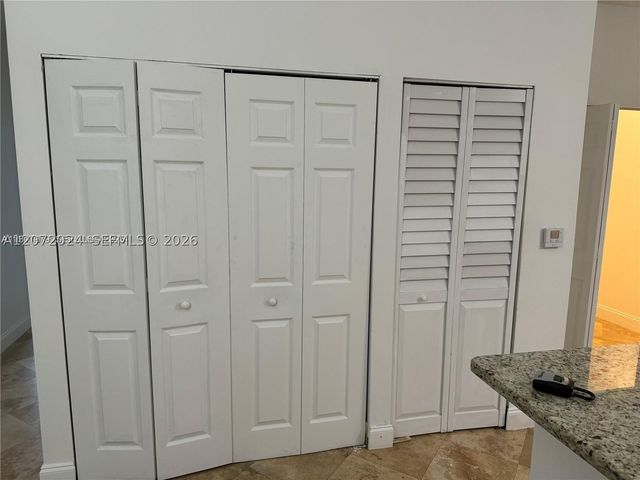 5091 NW 7th St 615, Miami, FL 33126
