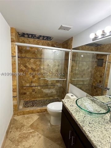 5091 NW 7th St 615, Miami, FL 33126