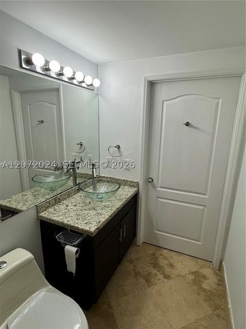 5091 NW 7th St 615, Miami, FL 33126