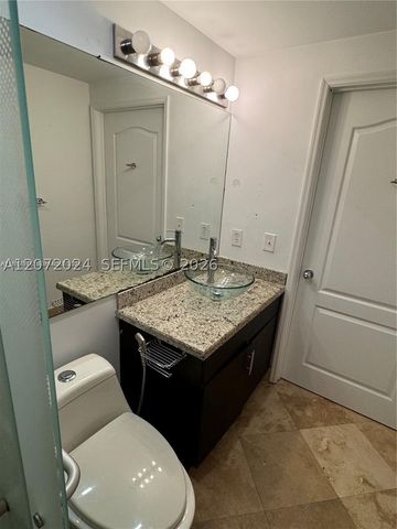 5091 NW 7th St 615, Miami, FL 33126