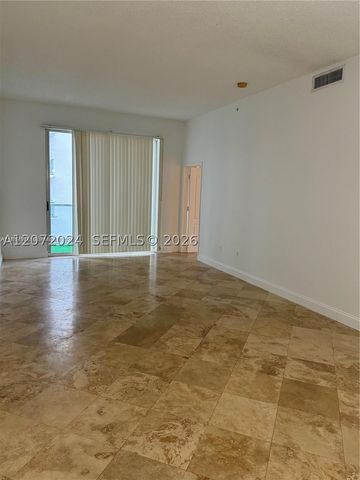 5091 NW 7th St 615, Miami, FL 33126