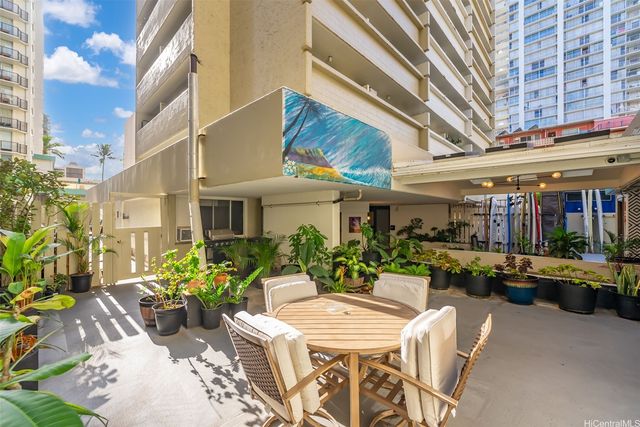 2463 Kuhio Avenue 201, Honolulu, HI 96815
