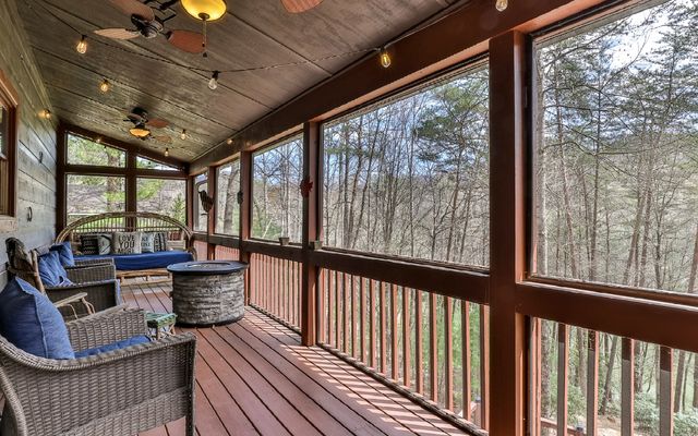 60 Clubhouse Court, Ellijay, GA 30536