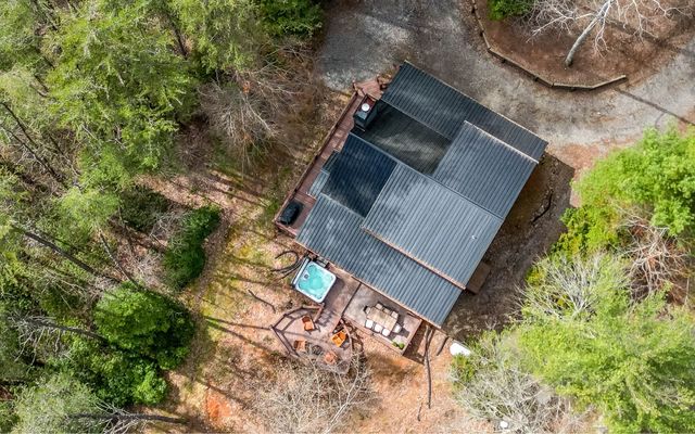 60 Clubhouse Court, Ellijay, GA 30536