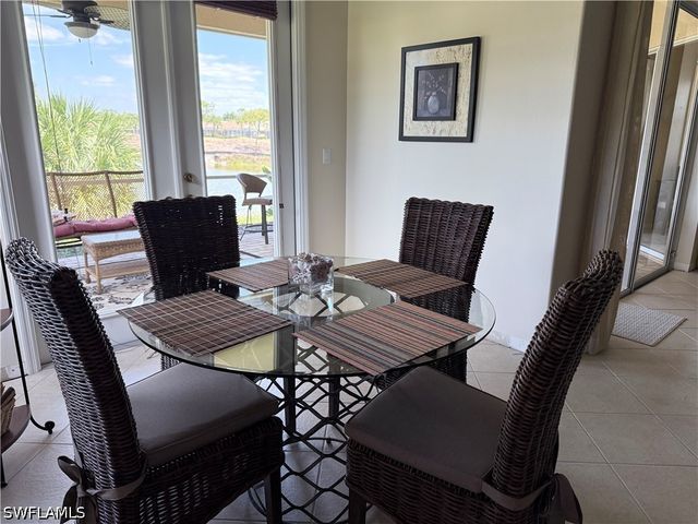 3515 Grand Cypress CT, Naples, FL 34119