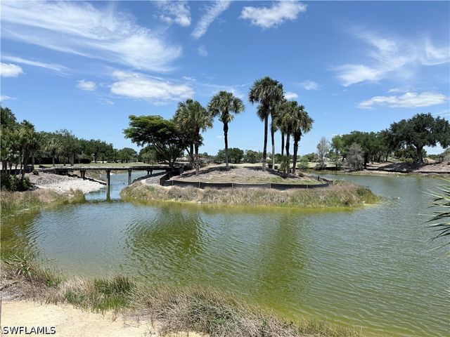 3515 Grand Cypress CT, Naples, FL 34119