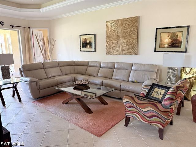 3515 Grand Cypress CT, Naples, FL 34119