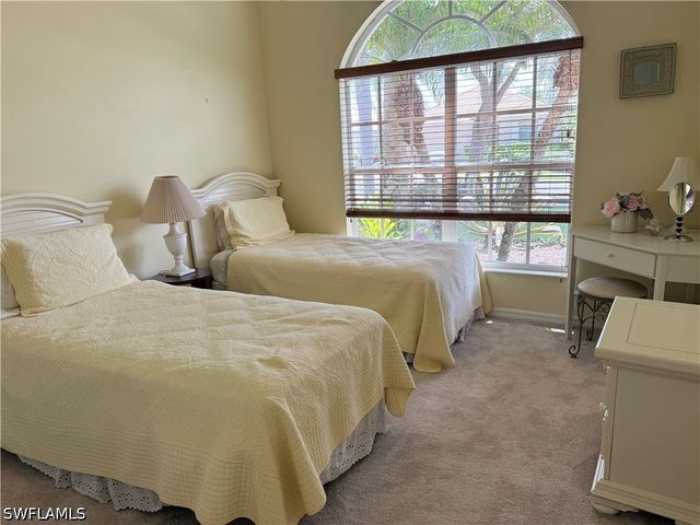 3515 Grand Cypress CT, Naples, FL 34119