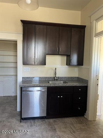 704 E University Boulevard, Tucson, AZ 85719