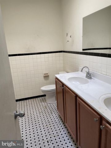 2010 RHODE ISLAND AVE NE #2ND FLOOR - SUITE A, Washington, DC 20018