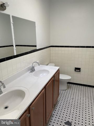 2010 RHODE ISLAND AVE NE #2ND FLOOR - SUITE A, Washington, DC 20018