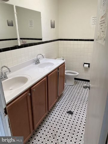 2010 RHODE ISLAND AVE NE #2ND FLOOR - SUITE A, Washington, DC 20018