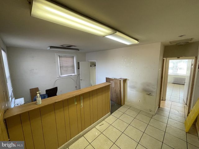 2010 RHODE ISLAND AVE NE #2ND FLOOR - SUITE A, Washington, DC 20018