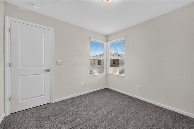 3762 Greystoke, Clovis, CA 93619