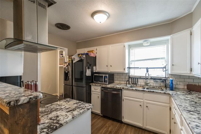 4326 Caprock Road, Abilene, TX 79606