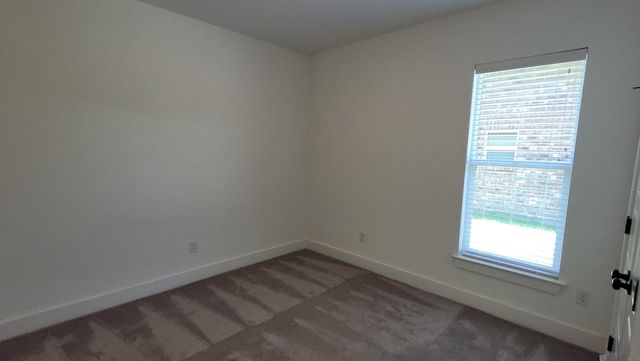 9587 South Creek Dr, Denham Springs, LA 70726