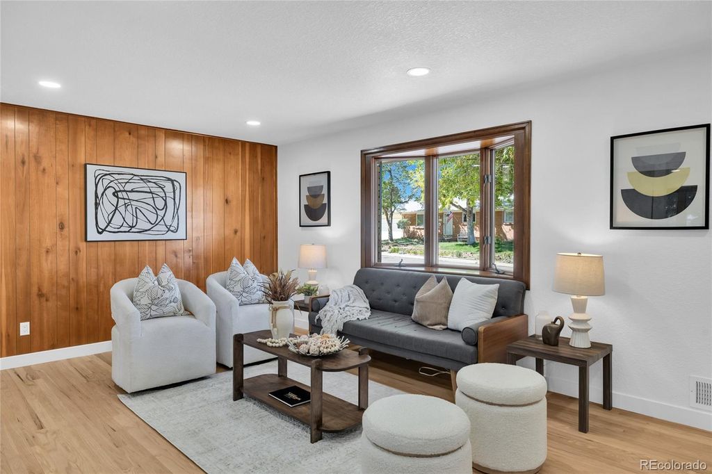 Image 13 of property listing at 6604 S Lee Court, Centennial, CO 80121