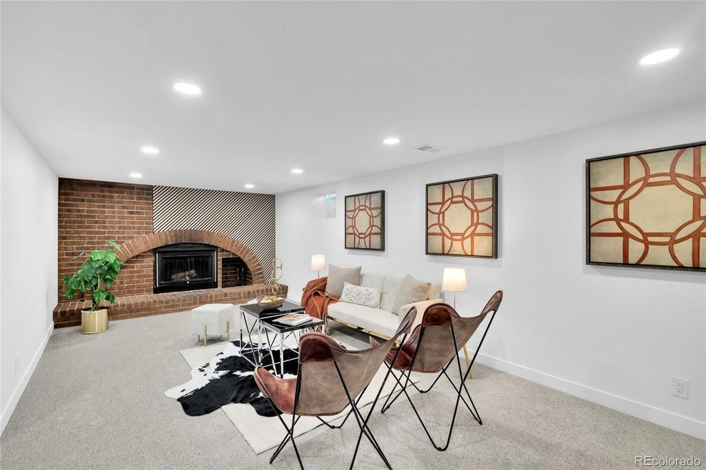 Image 30 of property listing at 6604 S Lee Court, Centennial, CO 80121