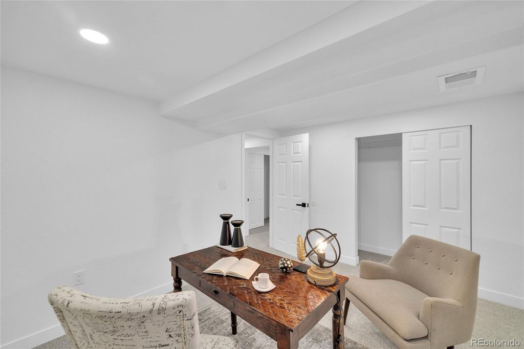 Image 32 of property listing at 6604 S Lee Court, Centennial, CO 80121