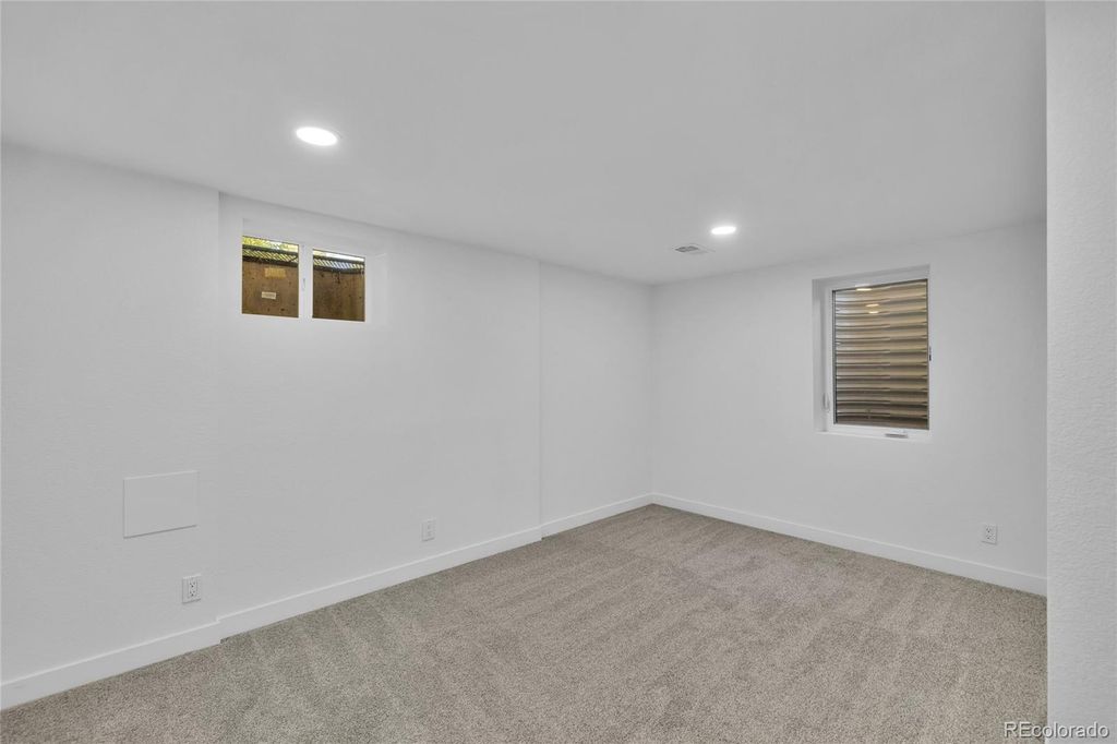 Image 38 of property listing at 6604 S Lee Court, Centennial, CO 80121