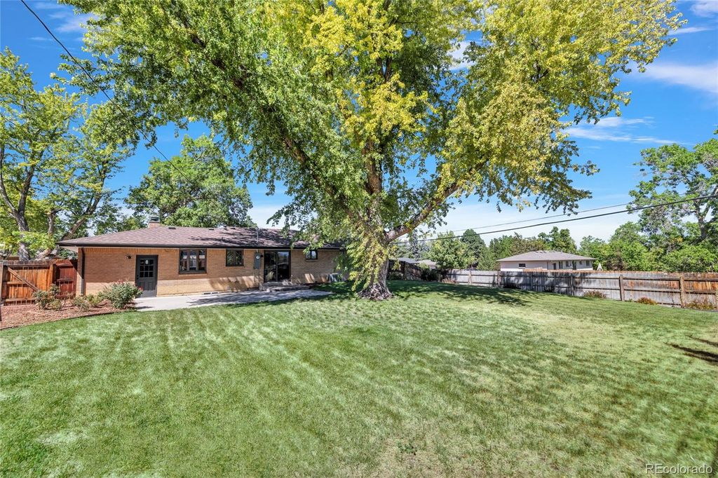 Image 41 of property listing at 6604 S Lee Court, Centennial, CO 80121
