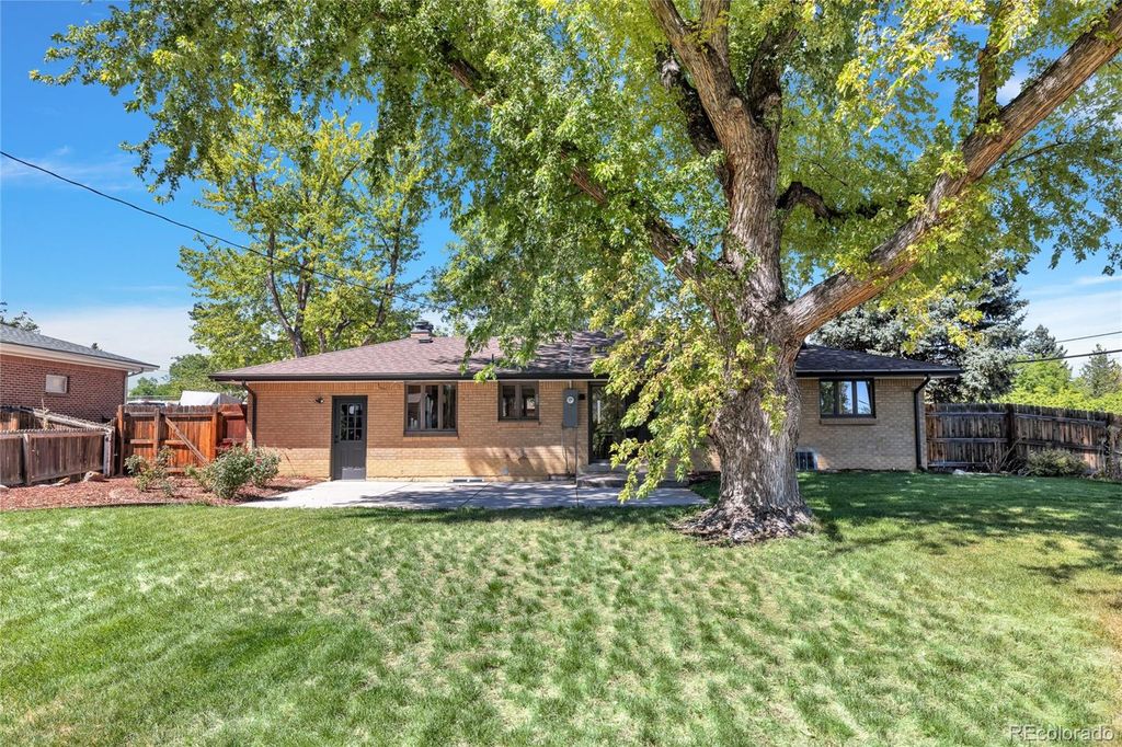 Image 42 of property listing at 6604 S Lee Court, Centennial, CO 80121