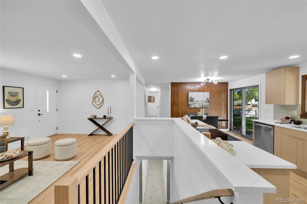 Image 9 of property listing at 6604 S Lee Court, Centennial, CO 80121