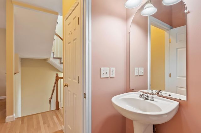 3 Robert Cir 3, Grafton, MA 01536
