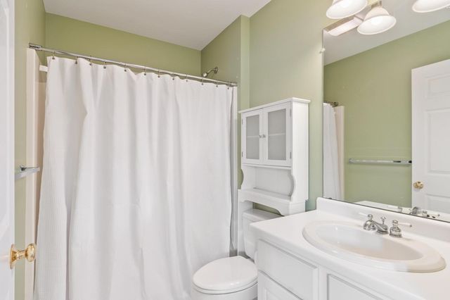 3 Robert Cir 3, Grafton, MA 01536
