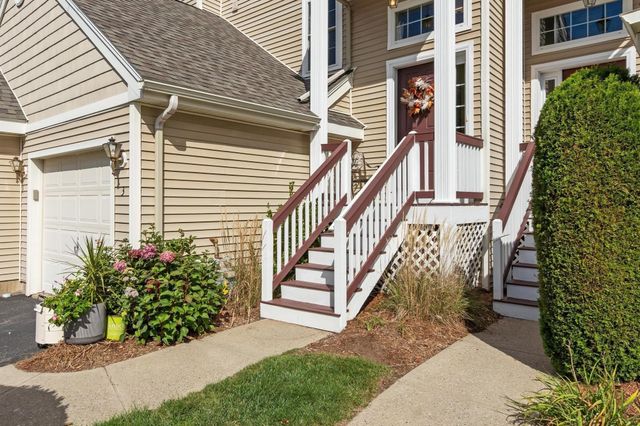 3 Robert Cir 3, Grafton, MA 01536