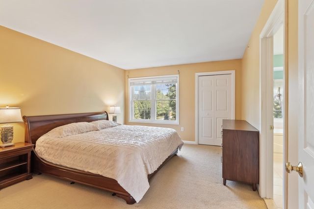 3 Robert Cir 3, Grafton, MA 01536