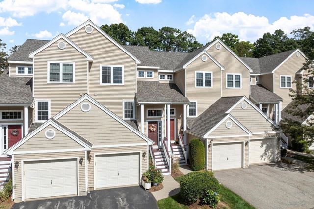 3 Robert Cir 3, Grafton, MA 01536
