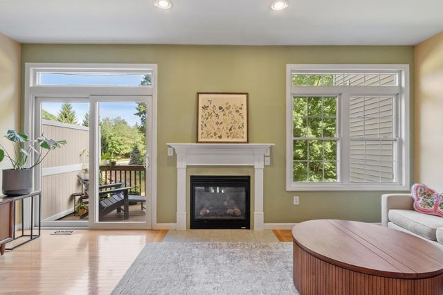 3 Robert Cir 3, Grafton, MA 01536