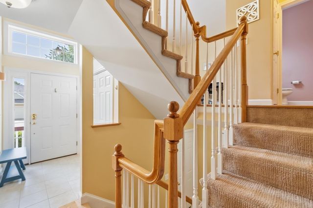 3 Robert Cir 3, Grafton, MA 01536