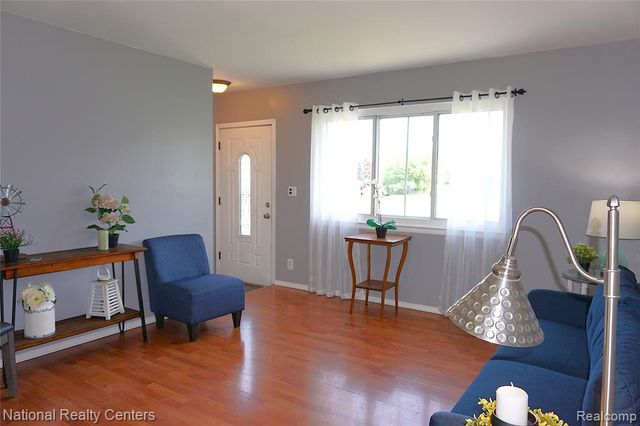 33420 Cherry Hill Road, Garden City, MI 48135
