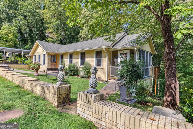 98 Pickett Hill Street, Clayton, GA 30525