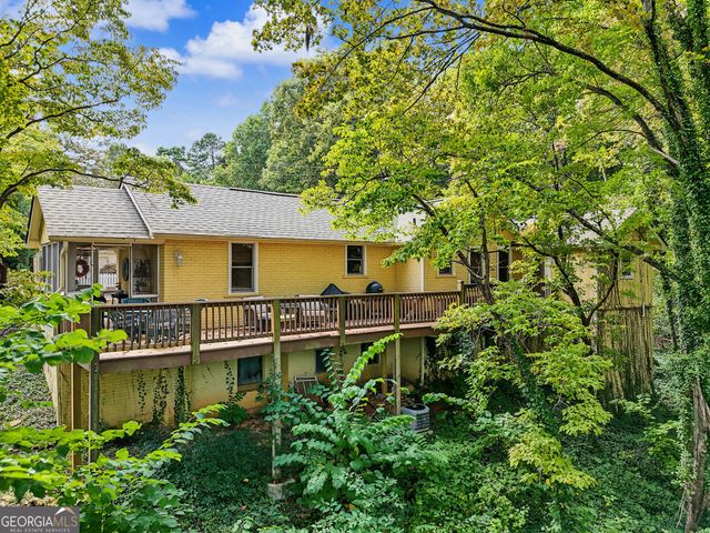98 Pickett Hill Street, Clayton, GA 30525