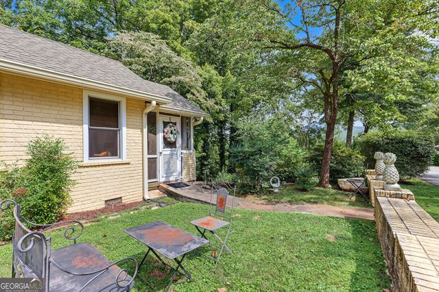 98 Pickett Hill Street, Clayton, GA 30525