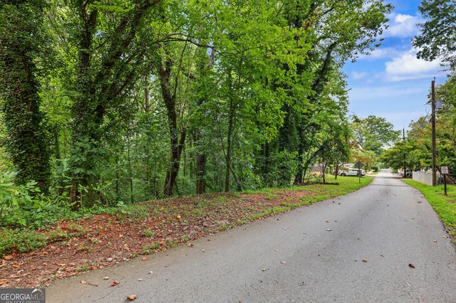 98 Pickett Hill Street, Clayton, GA 30525