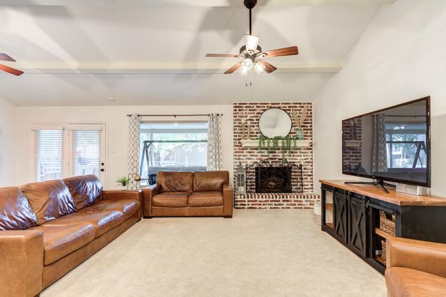 5 W Brookhollow Drive, Ransom Canyon, TX 79366