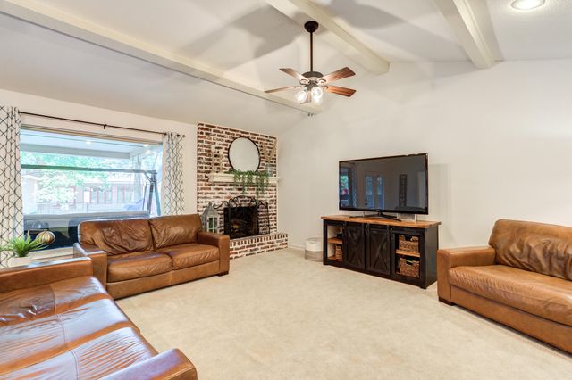 5 W Brookhollow Drive, Ransom Canyon, TX 79366