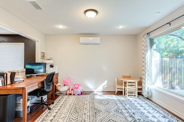 5 W Brookhollow Drive, Ransom Canyon, TX 79366