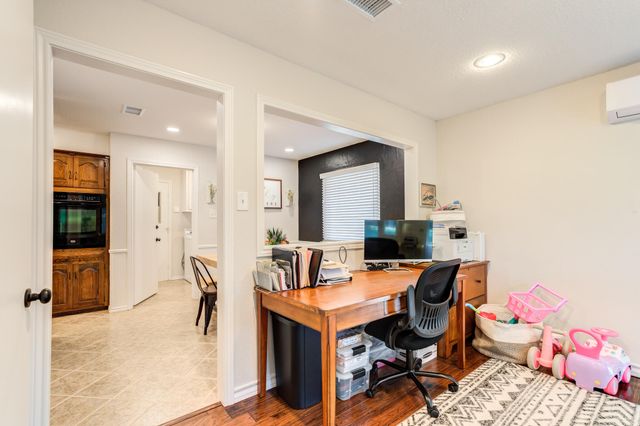 5 W Brookhollow Drive, Ransom Canyon, TX 79366