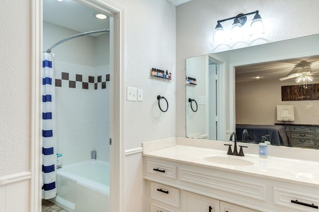 5 W Brookhollow Drive, Ransom Canyon, TX 79366