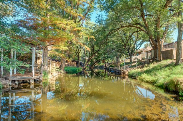 5 W Brookhollow Drive, Ransom Canyon, TX 79366