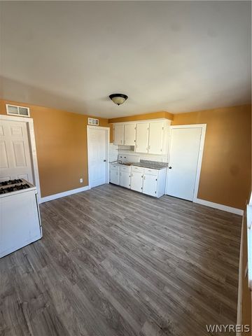 189 Center Street, Lackawanna, NY 14218