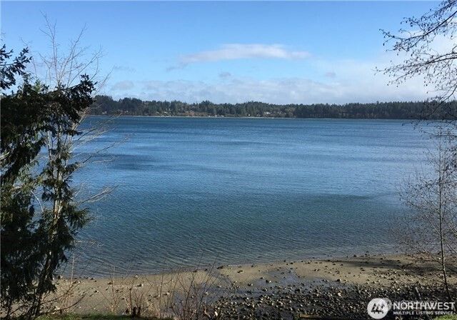 6145 Young Road NW, Olympia, WA 98502