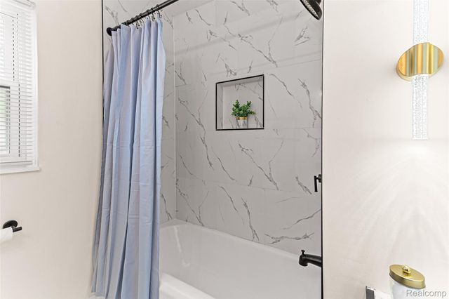 17548 Freeland Street, Detroit, MI 48235