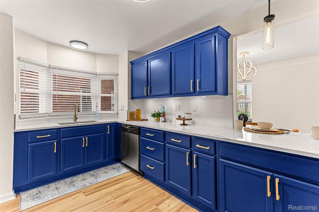 17548 Freeland Street, Detroit, MI 48235