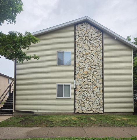 425 10th STREET N, La Crosse, WI 54601